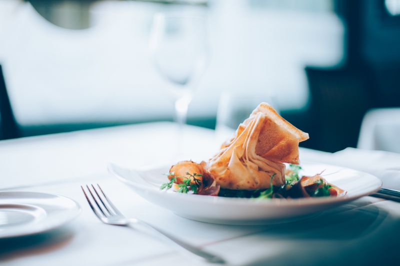 restaurant-NICE-min_dish-918613