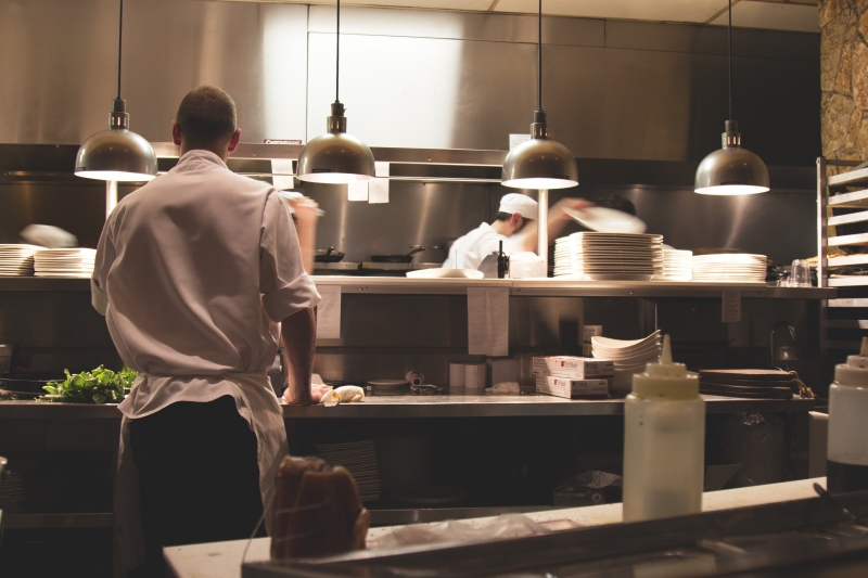 restaurant-NICE-min_kitchen-731351